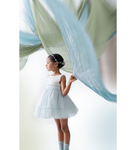 Vestido plumetti blanco/tul verde