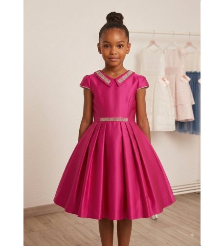 Vestido cuello pico berenjena